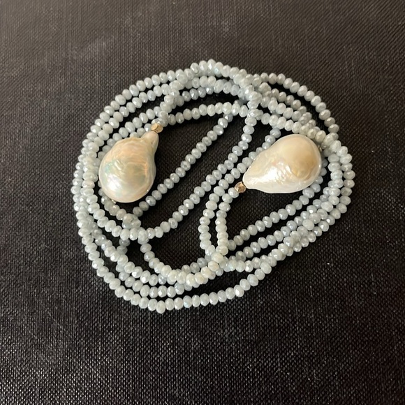 Blue Crystal Lariat Wrap Necklace with Large Organic Baroque‎ Pearls - Picture 6 of 6